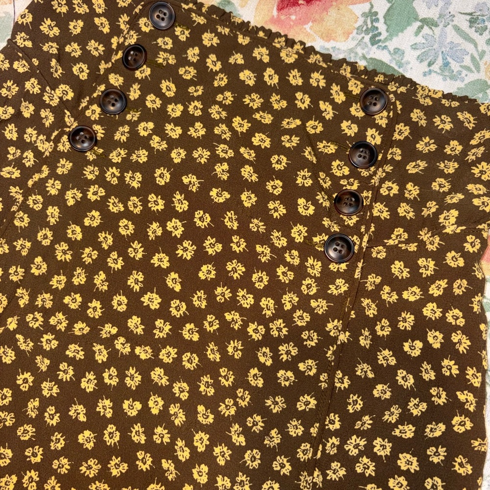 Madewell Piped Mini Skirt is featured in a "Marlow Floral Golden Spinach small - Picture 7 of 10